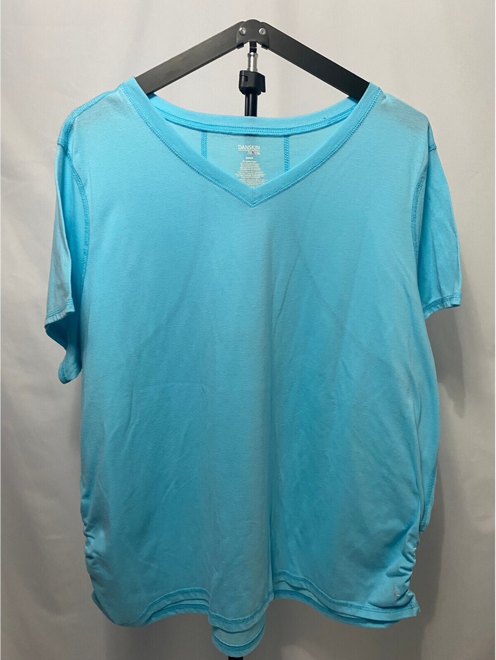Danskin Now Women’s 4X Blue V-Neck Activewear Top Plus Size 26W-28W